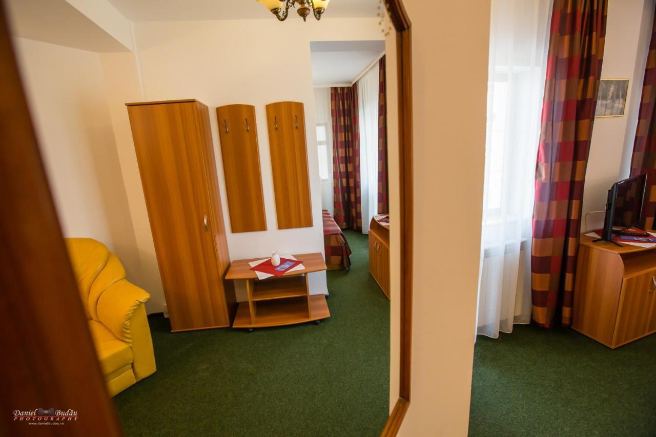 Pensiunea Vila Europa Deva Buitenkant foto