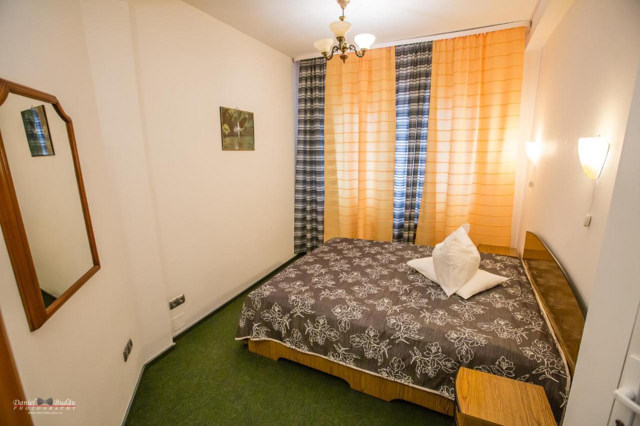 Pensiunea Vila Europa Deva Buitenkant foto